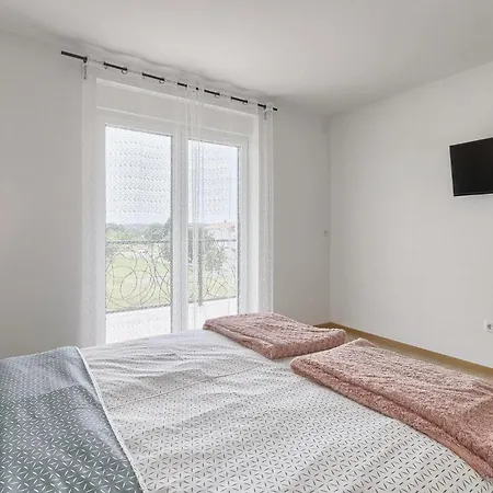 Holiday home Enigma Pula