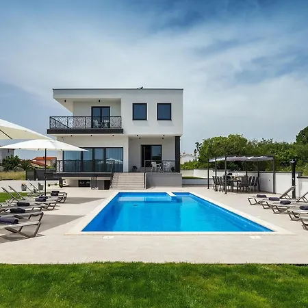 Enigma Holiday home *